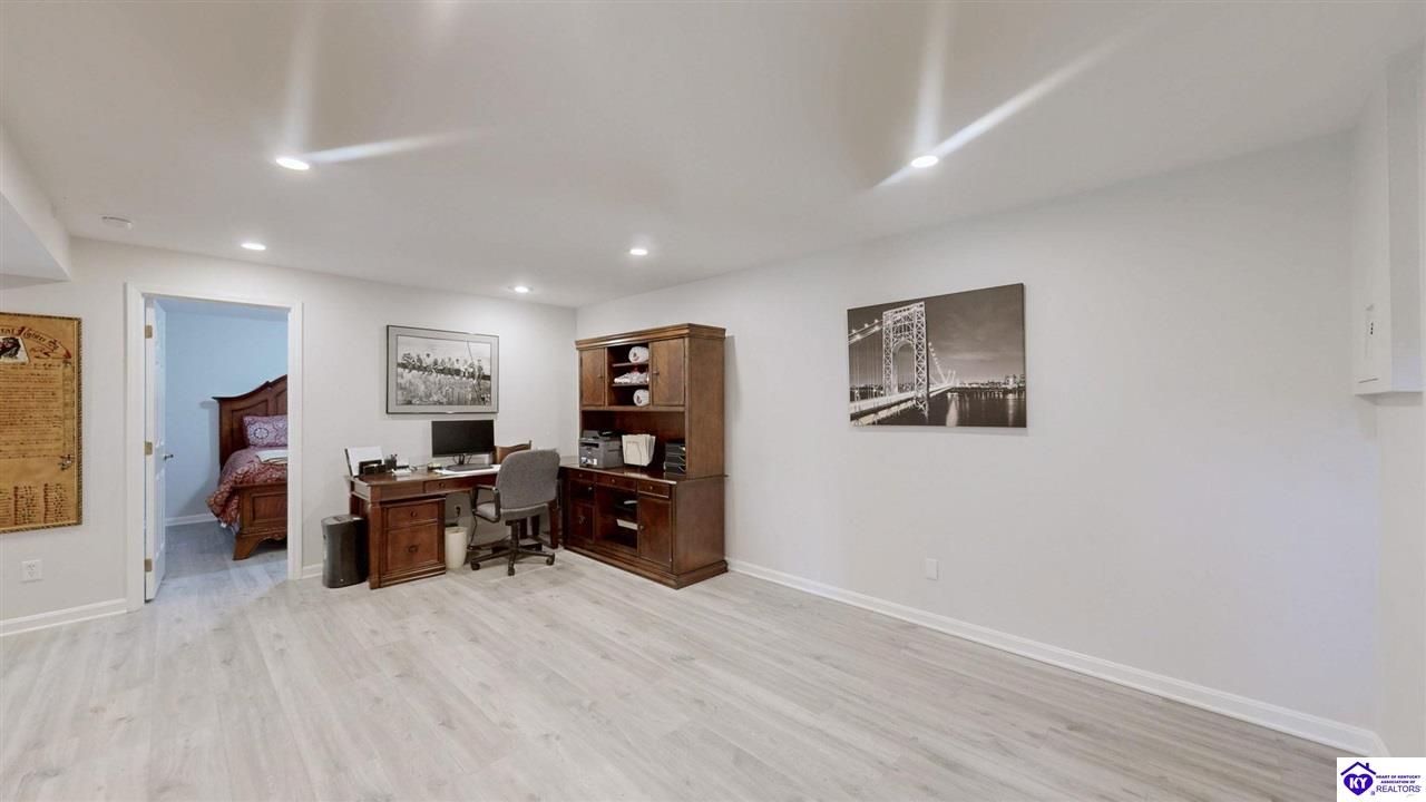 Listing Picture 150 E Laurel River Drive Shepherdsville, KY 40165 MLS HK25002318