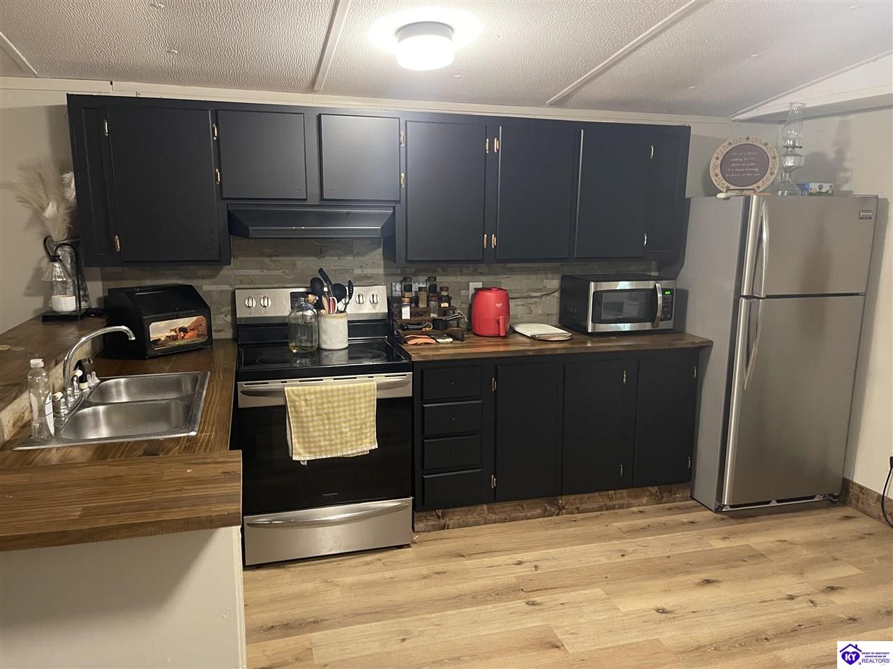 Listing Picture 822 Aetna Furnace Highway Magnolia, KY 42757 MLS HK25002333