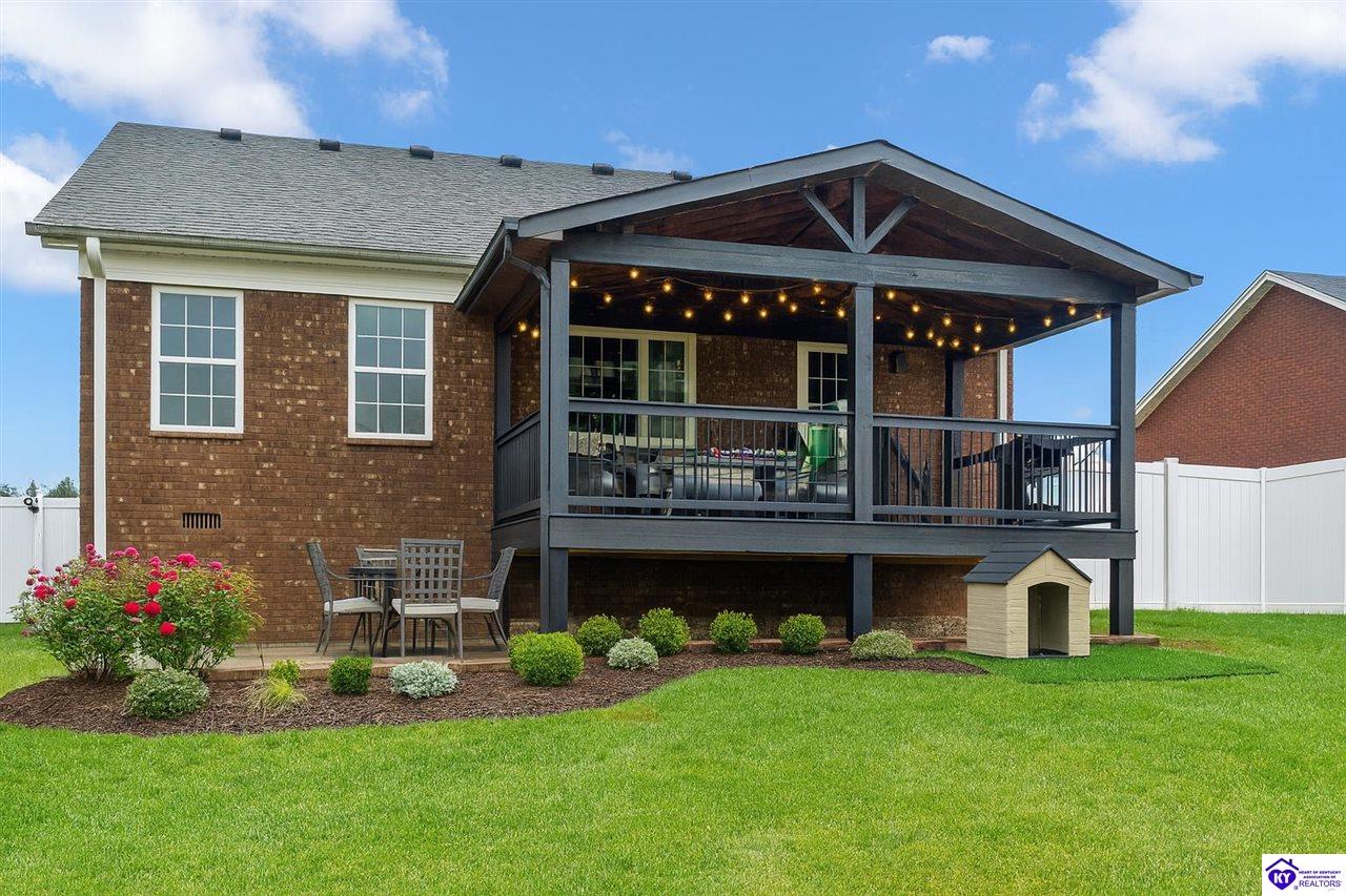 311 Oak Grove DriveBardstown, KY 40004