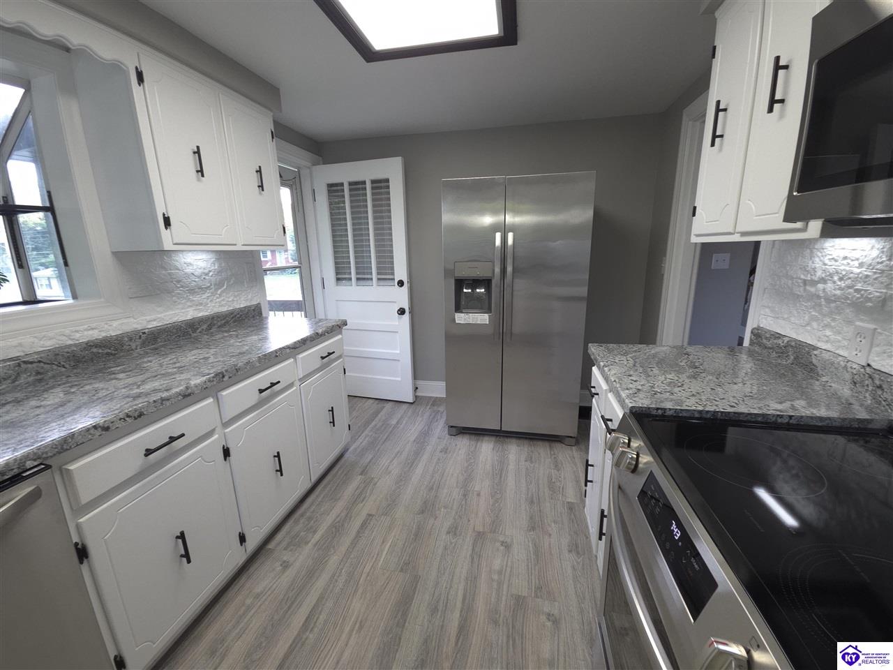 Listing Picture 111 Brooks Street Elizabethtown, KY 42701 MLS HK25002359