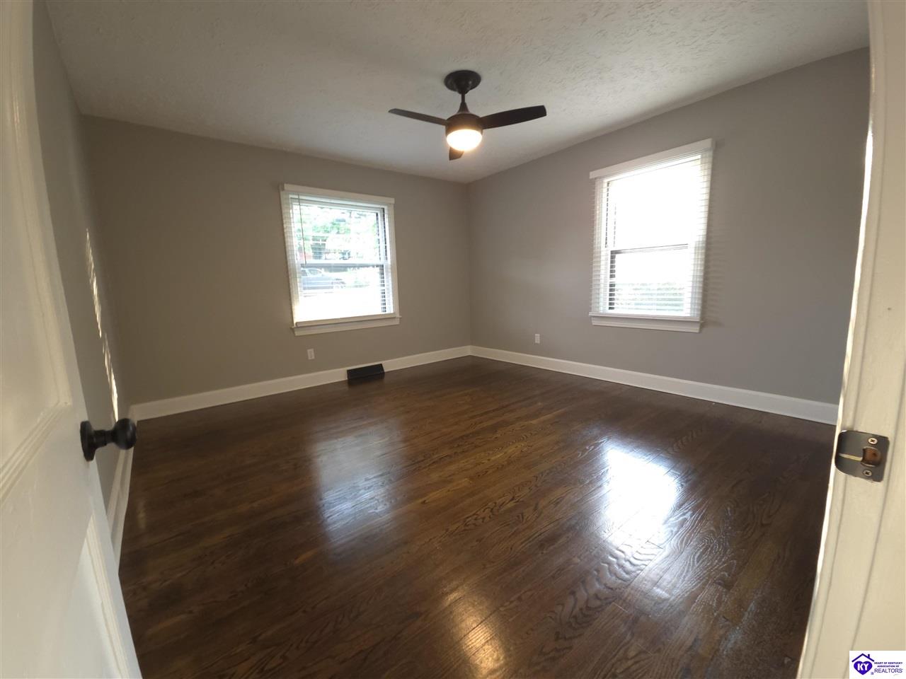 Listing Picture 111 Brooks Street Elizabethtown, KY 42701 MLS HK25002359