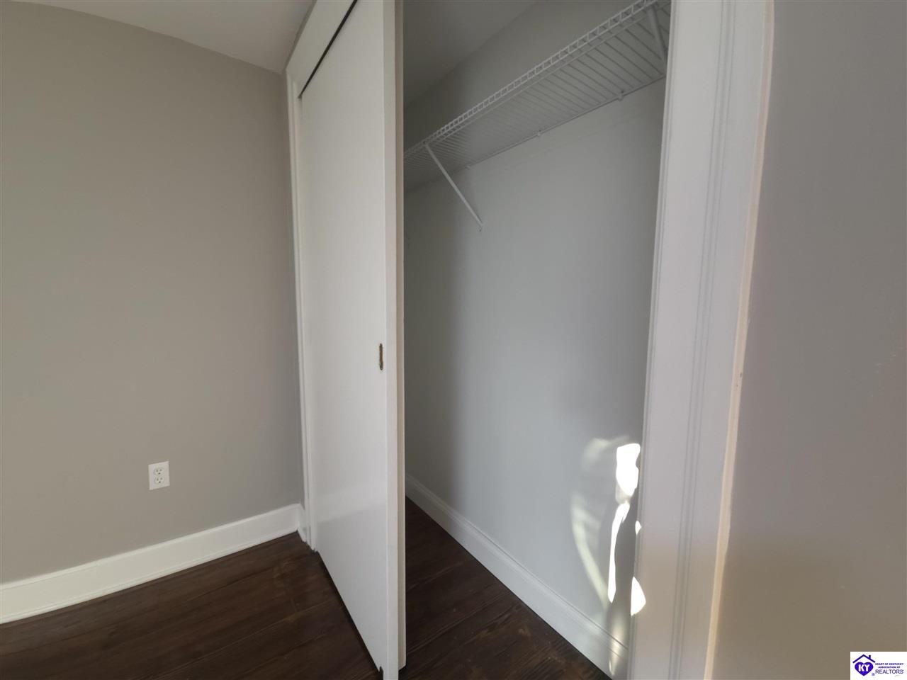 Listing Picture 111 Brooks Street Elizabethtown, KY 42701 MLS HK25002359