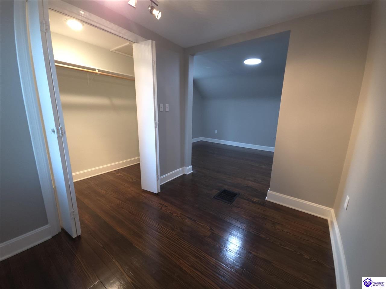 Listing Picture 111 Brooks Street Elizabethtown, KY 42701 MLS HK25002359