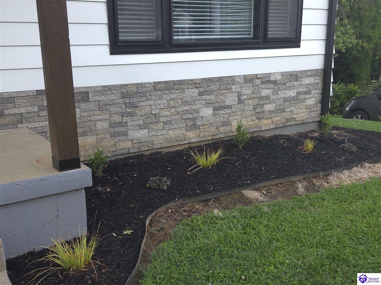 Listing Picture 111 Brooks Street Elizabethtown, KY 42701 MLS HK25002359