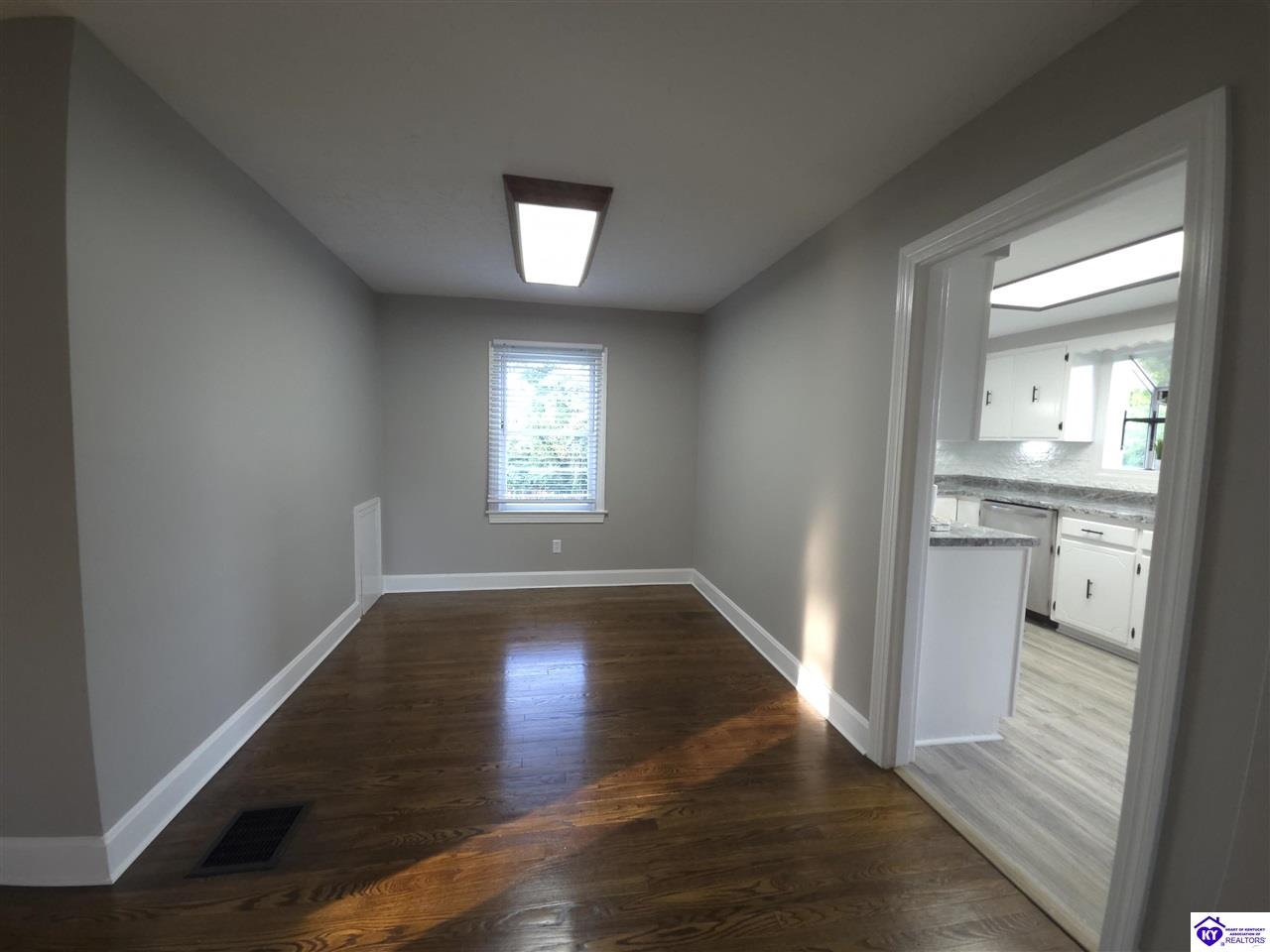 Listing Picture 111 Brooks Street Elizabethtown, KY 42701 MLS HK25002359