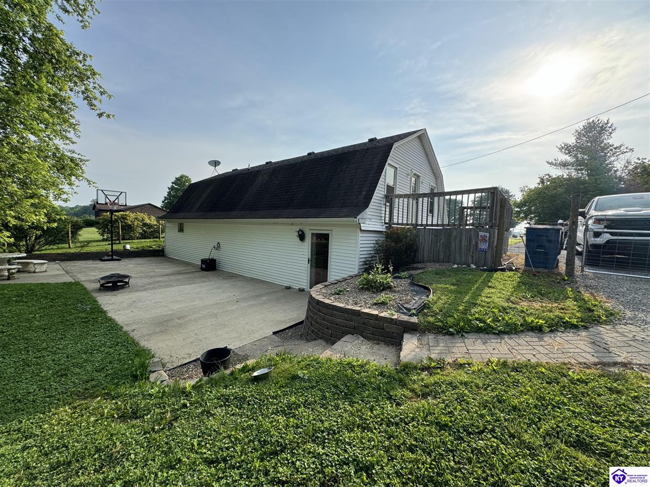 343 Navaho TrailBrandenburg, KY 40108