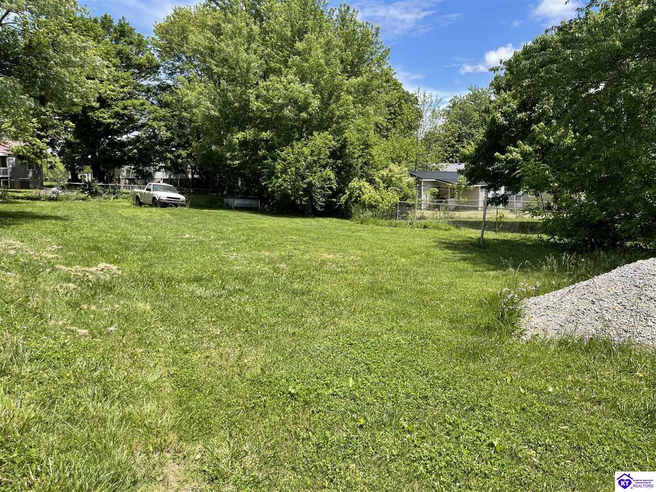 119 N Summit AvenueHodgenville, KY 42748