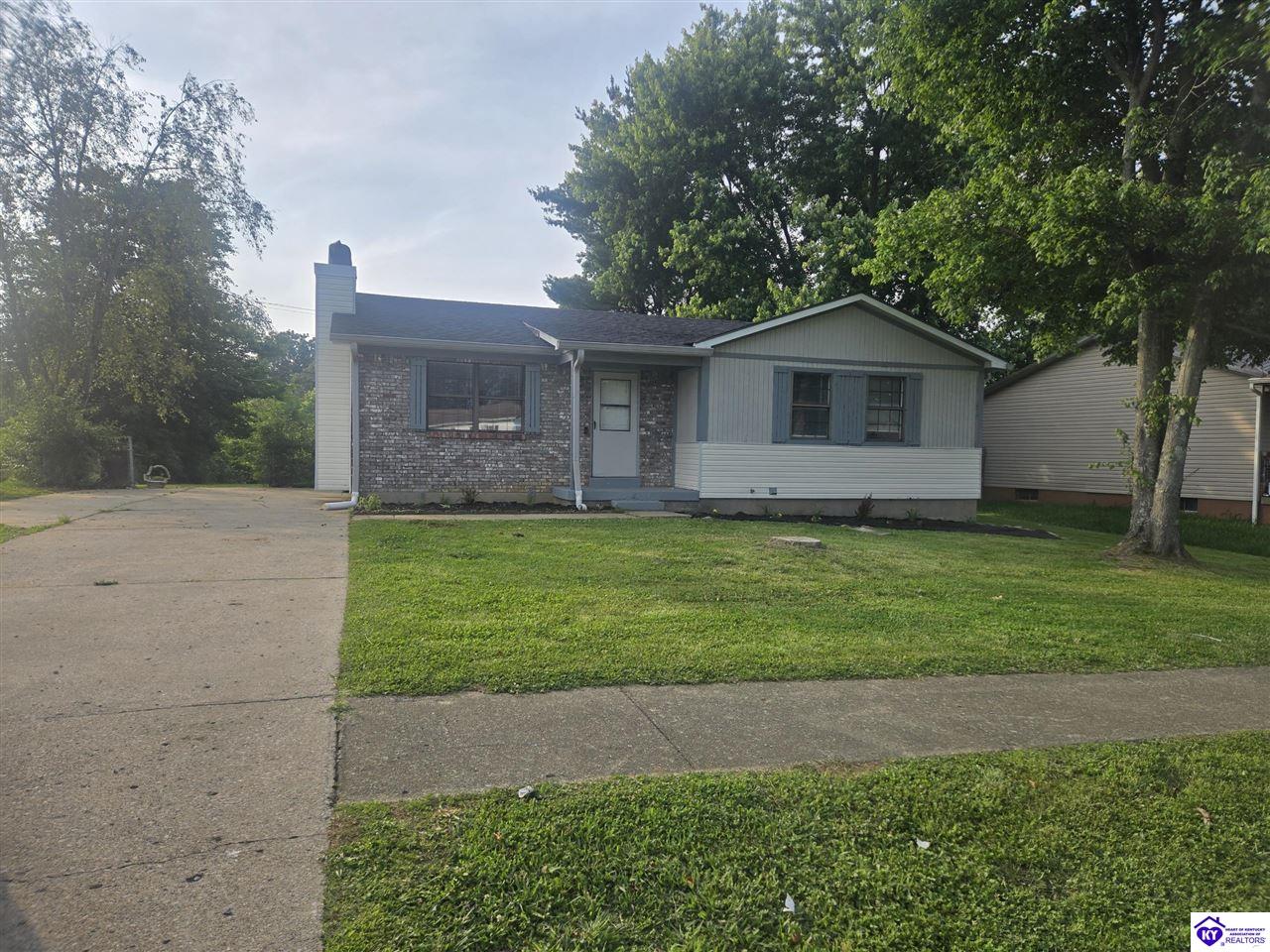 1784 Holly CourtRadcliff, KY 42701
