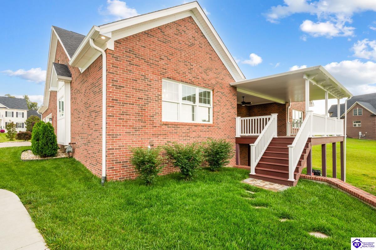 Listing Picture 106 Low Country Court Elizabethtown, KY 42701 MLS HK25002489
