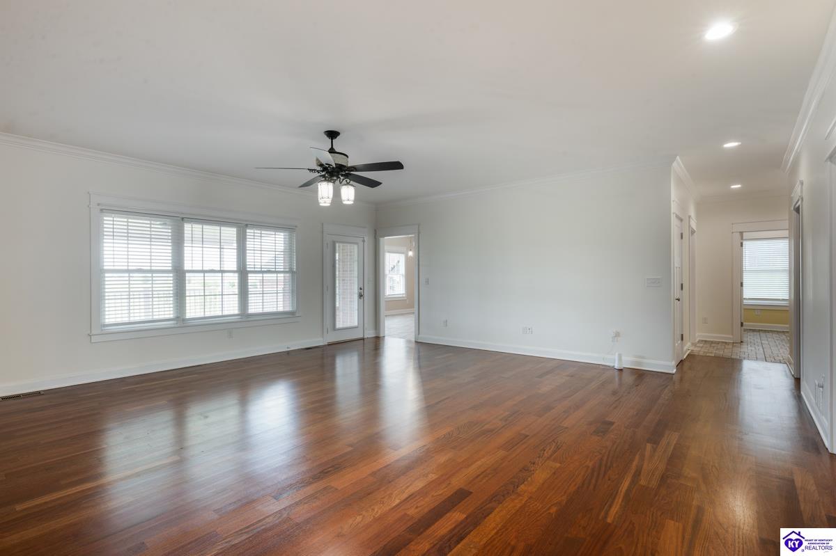 Listing Picture 106 Low Country Court Elizabethtown, KY 42701 MLS HK25002489