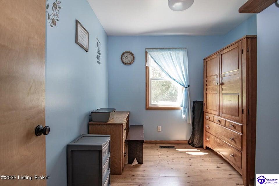 Listing Picture 8396 Cub Run Highway Munfordville, KY 42765 MLS HK25002506