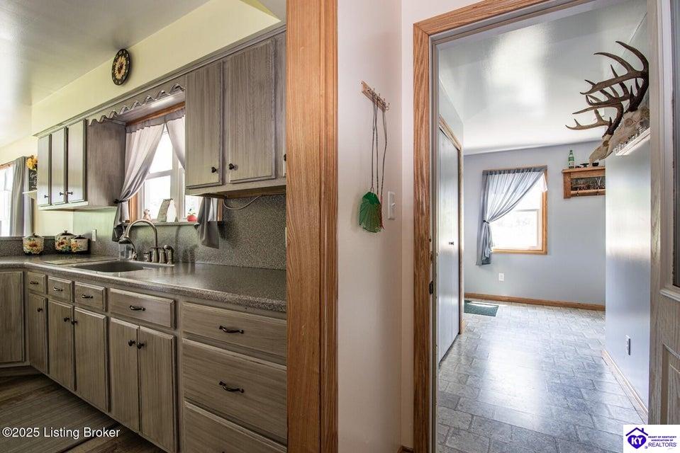 Listing Picture 8396 Cub Run Highway Munfordville, KY 42765 MLS HK25002506