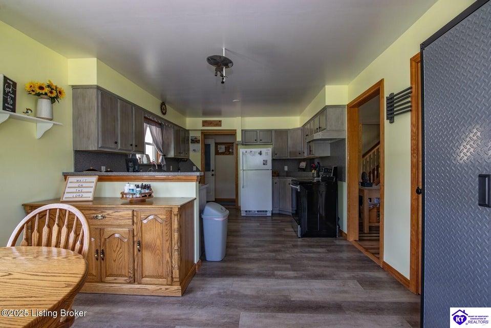 Listing Picture 8396 Cub Run Highway Munfordville, KY 42765 MLS HK25002506