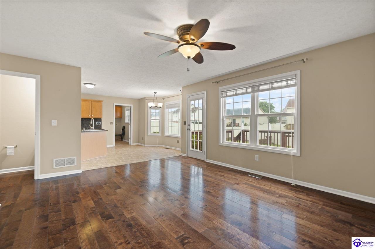 Listing Picture 125 Longsdale Court Radcliff, KY 40160 MLS HK25002509