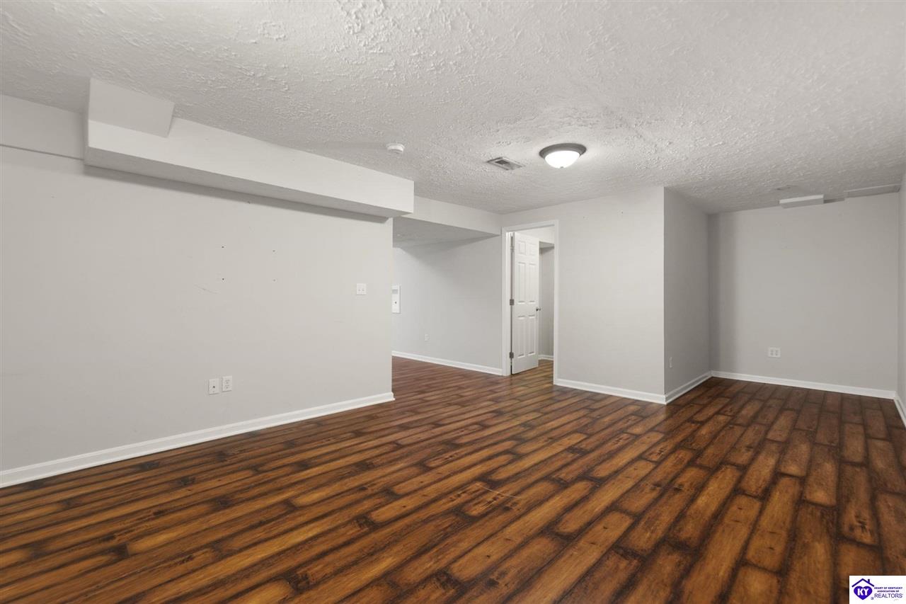 Listing Picture 125 Longsdale Court Radcliff, KY 40160 MLS HK25002509