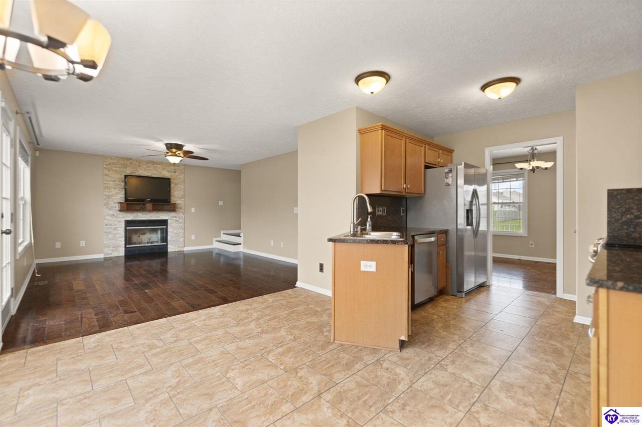 Listing Picture 125 Longsdale Court Radcliff, KY 40160 MLS HK25002509