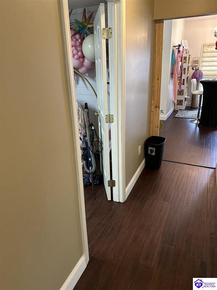 Listing Picture 328 N Mulberry Street Elizabethtown, KY 42701 MLS HK25002534