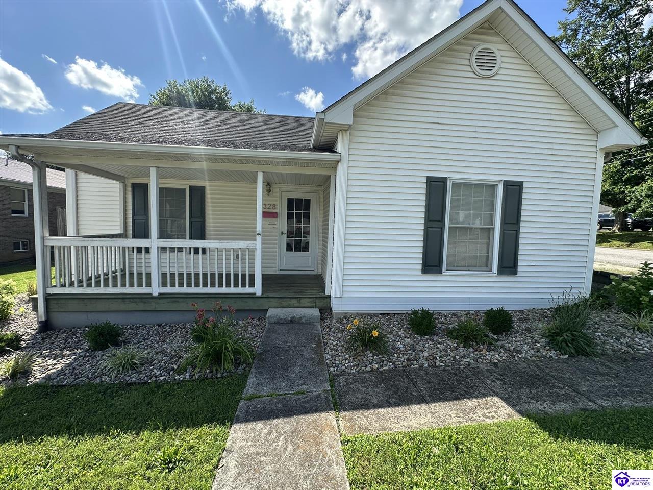 Listing Picture 328 N Mulberry Street Elizabethtown, KY 42701 MLS HK25002534