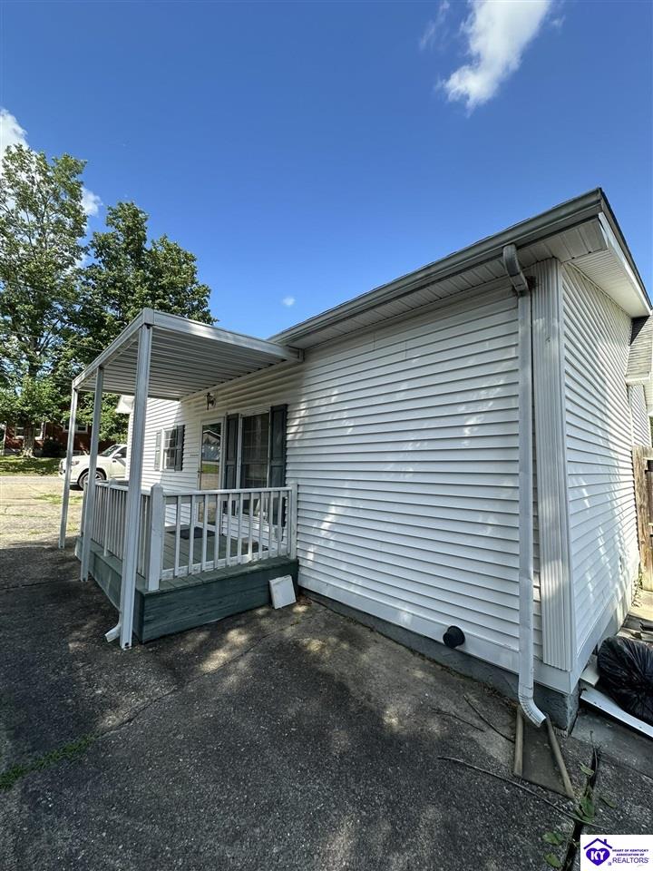 Listing Picture 328 N Mulberry Street Elizabethtown, KY 42701 MLS HK25002534