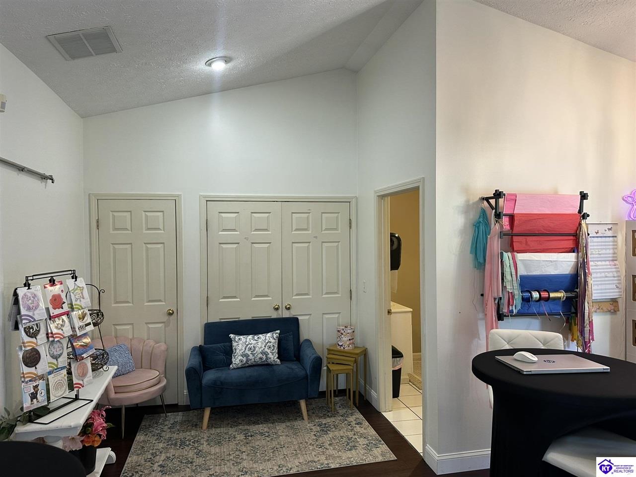 Listing Picture 328 N Mulberry Street Elizabethtown, KY 42701 MLS HK25002534