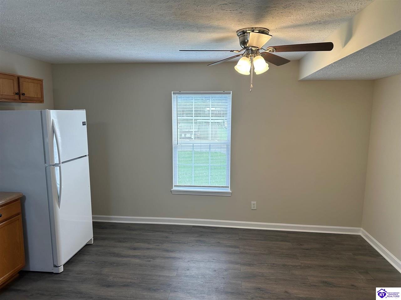 Listing Picture 1204 Denada Lane Elizabethtown, KY 42701 MLS HK25002545