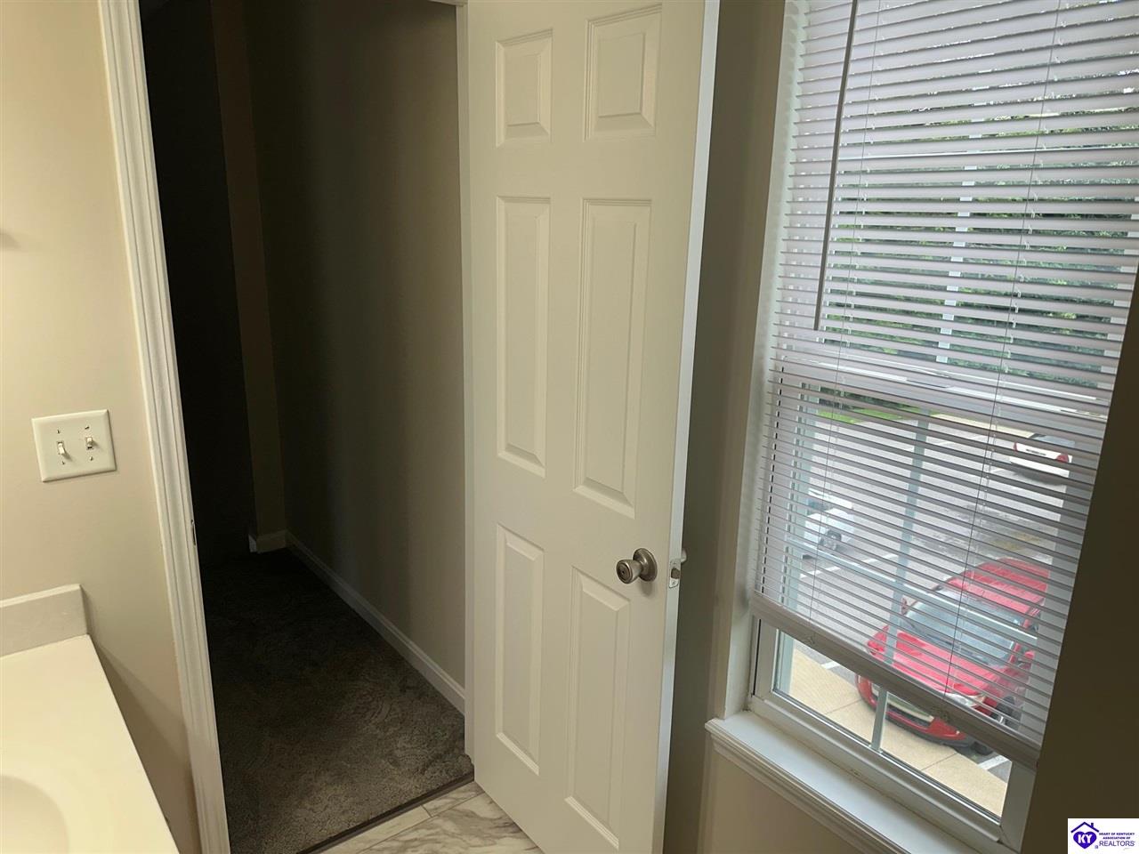 Listing Picture 1204 Denada Lane Elizabethtown, KY 42701 MLS HK25002545