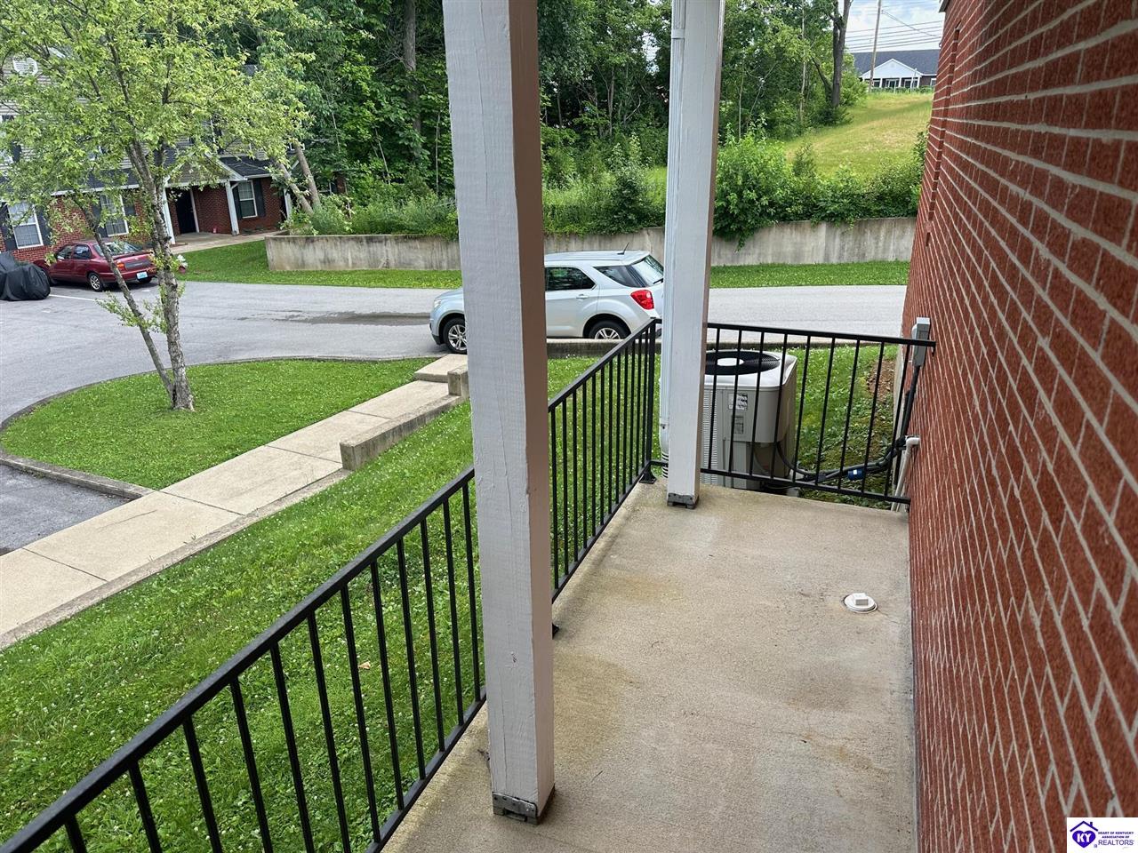 Listing Picture 1204 Denada Lane Elizabethtown, KY 42701 MLS HK25002545