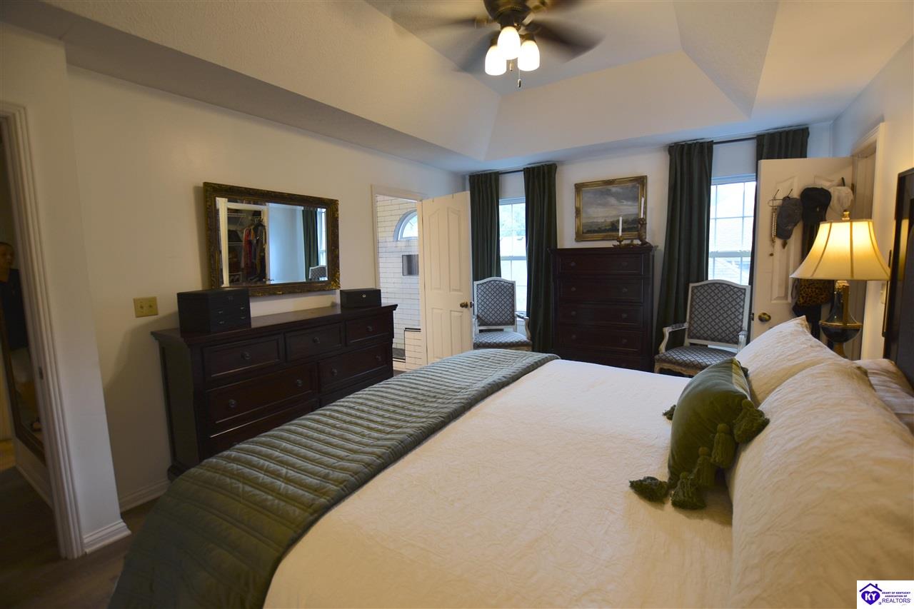 Listing Picture 1164 Oak Street Elizabethtown, KY 42701 MLS HK25002577