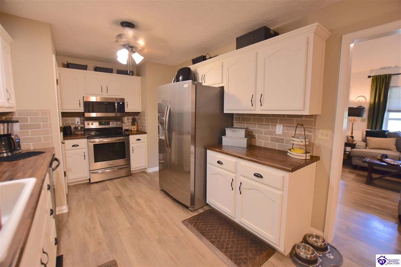 Listing Picture 1164 Oak Street Elizabethtown, KY 42701 MLS HK25002577