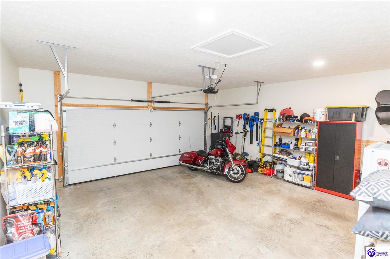 Listing Picture 414 Turnberry Court Vine Grove, KY 40175 MLS HK25002599