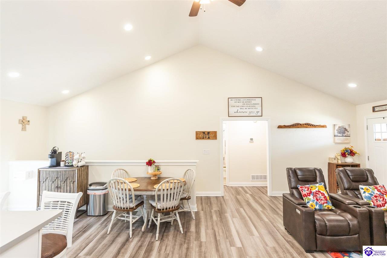 Listing Picture 414 Turnberry Court Vine Grove, KY 40175 MLS HK25002599