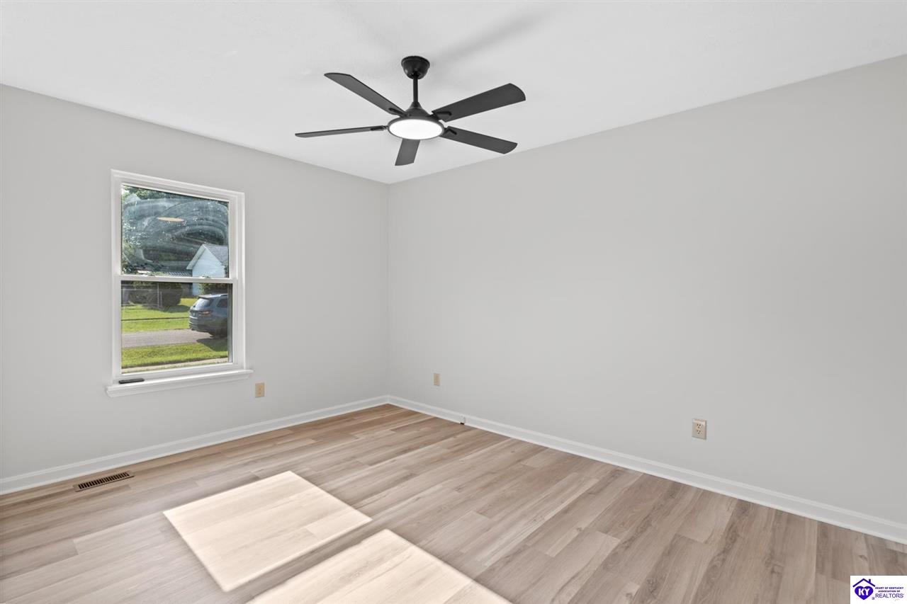 Listing Picture 200 Lilac Court Radcliff, KY 40160 MLS HK25002619