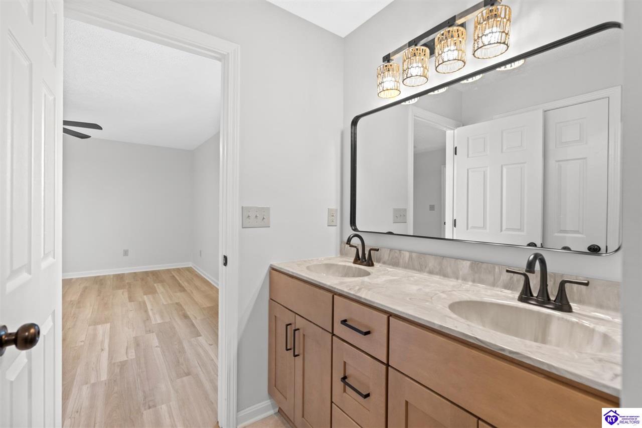 Listing Picture 200 Lilac Court Radcliff, KY 40160 MLS HK25002619