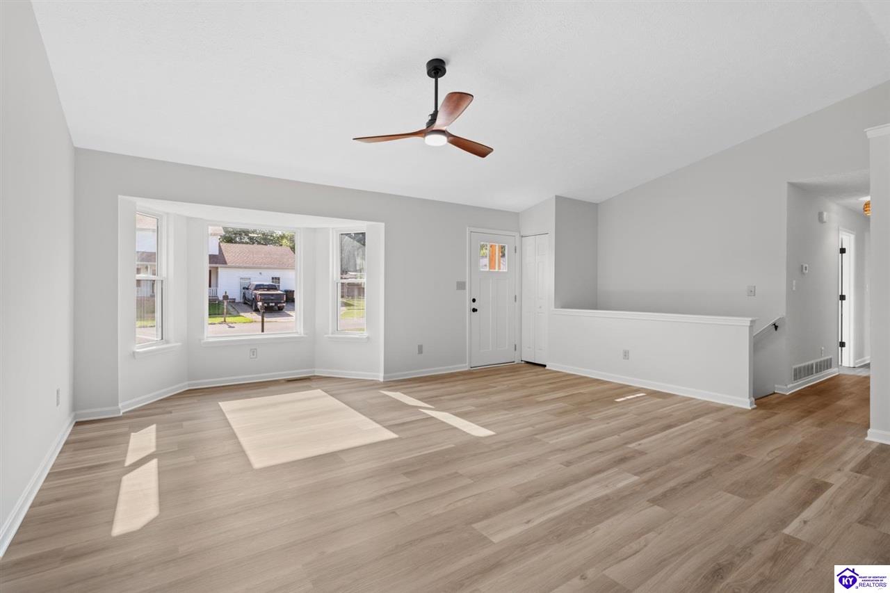 Listing Picture 200 Lilac Court Radcliff, KY 40160 MLS HK25002619