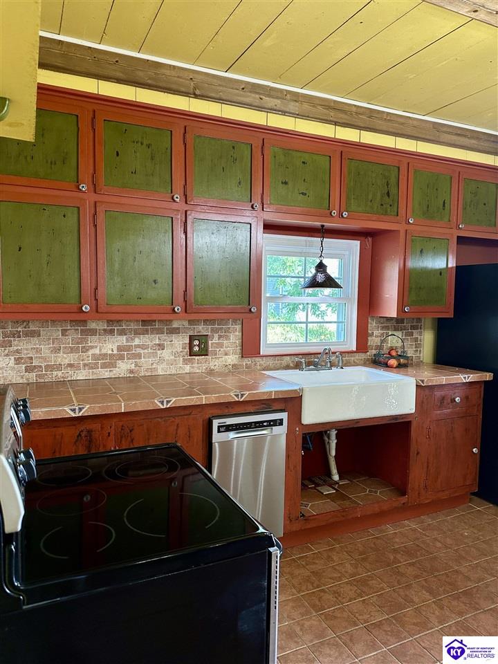 Listing Picture 1612 N Miles Street Elizabethtown, KY 42701 MLS HK25002626