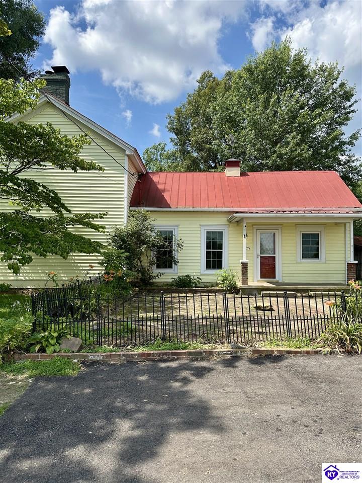 Listing Picture 1612 N Miles Street Elizabethtown, KY 42701 MLS HK25002626