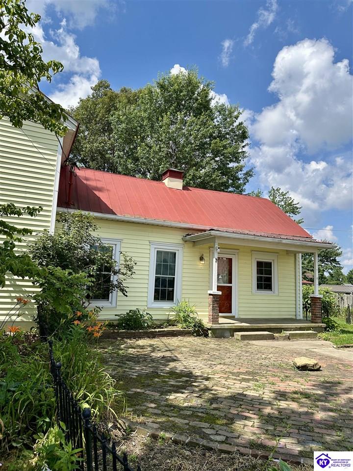 Listing Picture 1612 N Miles Street Elizabethtown, KY 42701 MLS HK25002626