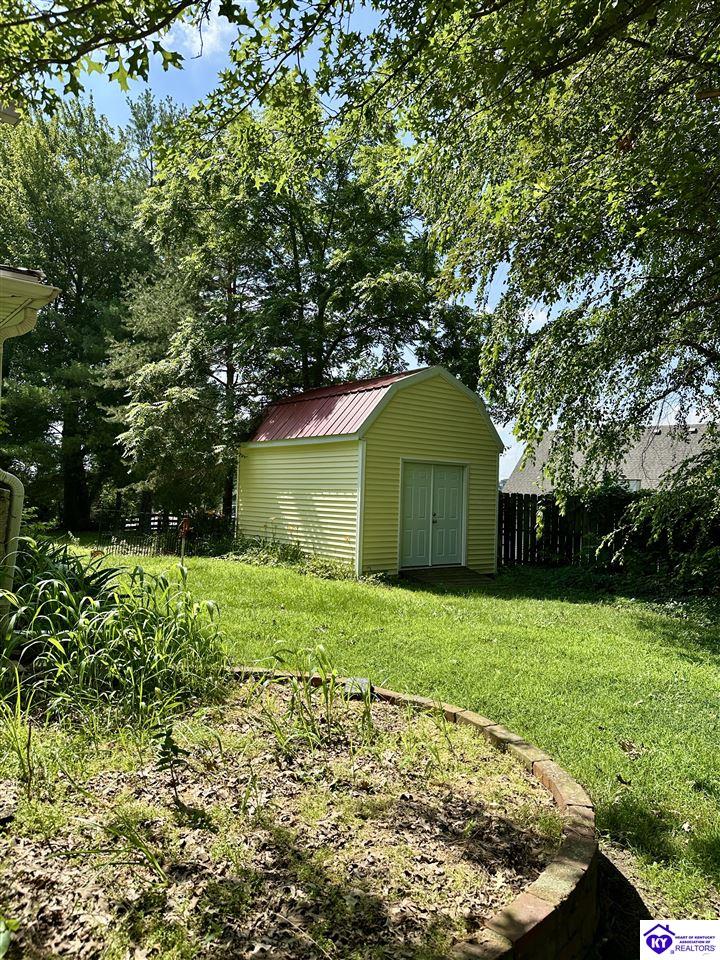 Listing Picture 1612 N Miles Street Elizabethtown, KY 42701 MLS HK25002626