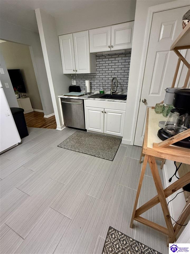 Listing Picture 1402 Kentucky Drive Elizabethtown, KY 42701 MLS HK25002657