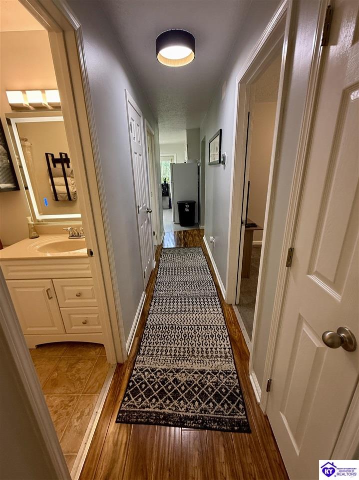 Listing Picture 1402 Kentucky Drive Elizabethtown, KY 42701 MLS HK25002657