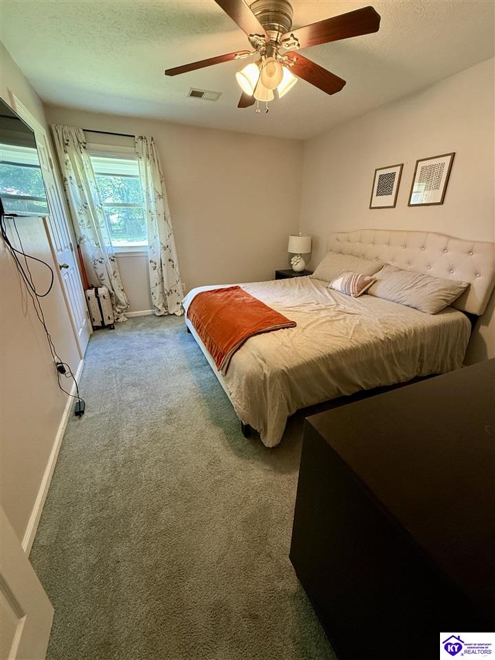 Listing Picture 1402 Kentucky Drive Elizabethtown, KY 42701 MLS HK25002657