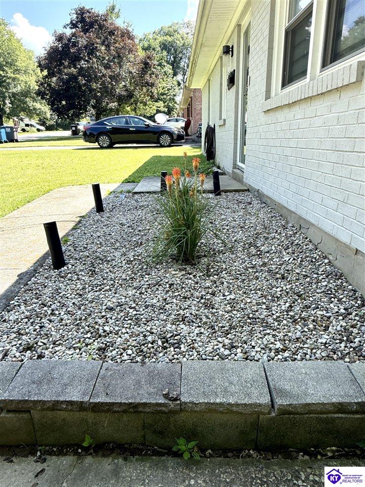 Listing Picture 1402 Kentucky Drive Elizabethtown, KY 42701 MLS HK25002657