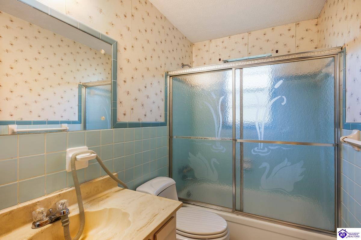 Listing Picture 4310 Raven Ridge Drive Louisville, KY 40216 MLS HK25002671