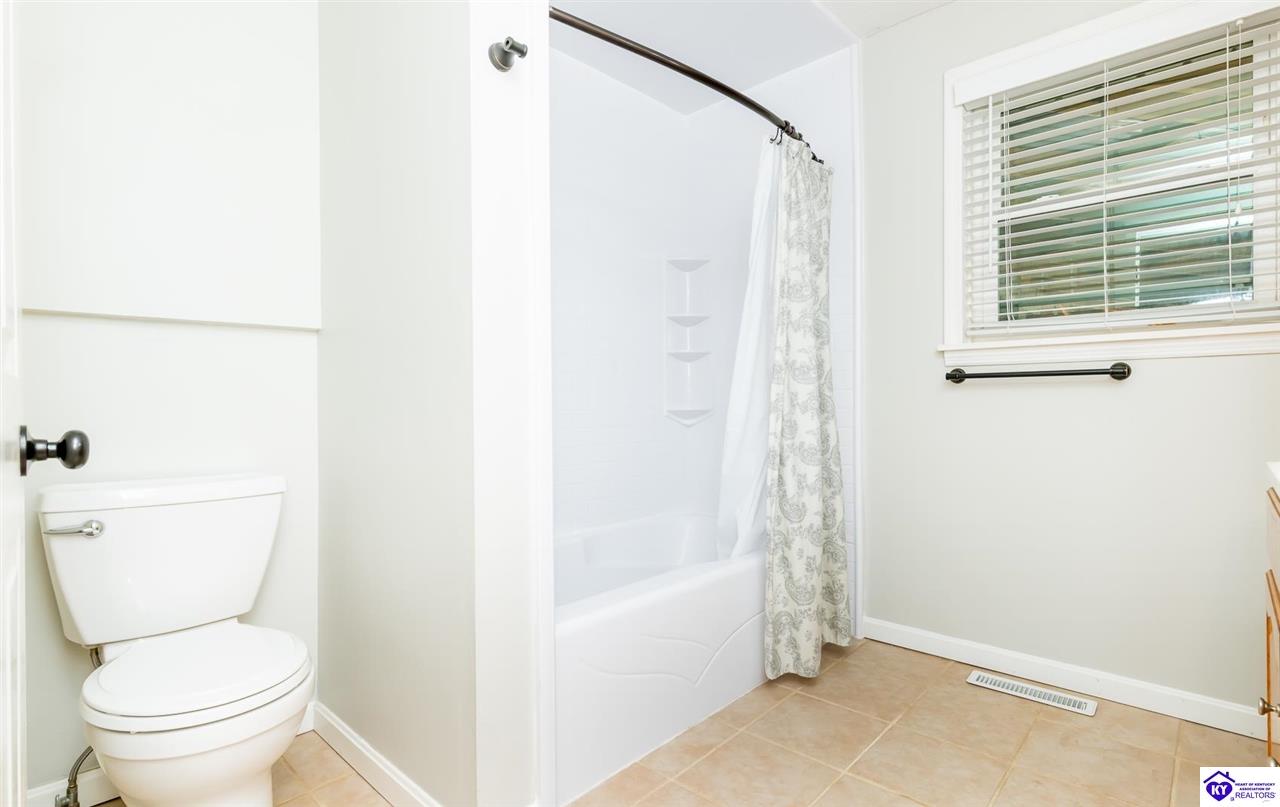 Listing Picture 1220 Gaines Road Brandenburg, KY 40108 MLS HK25002682