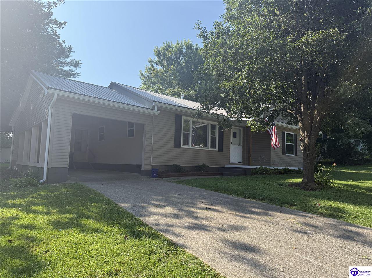 213 N Woodlawn StreetIrvington, KY 40146