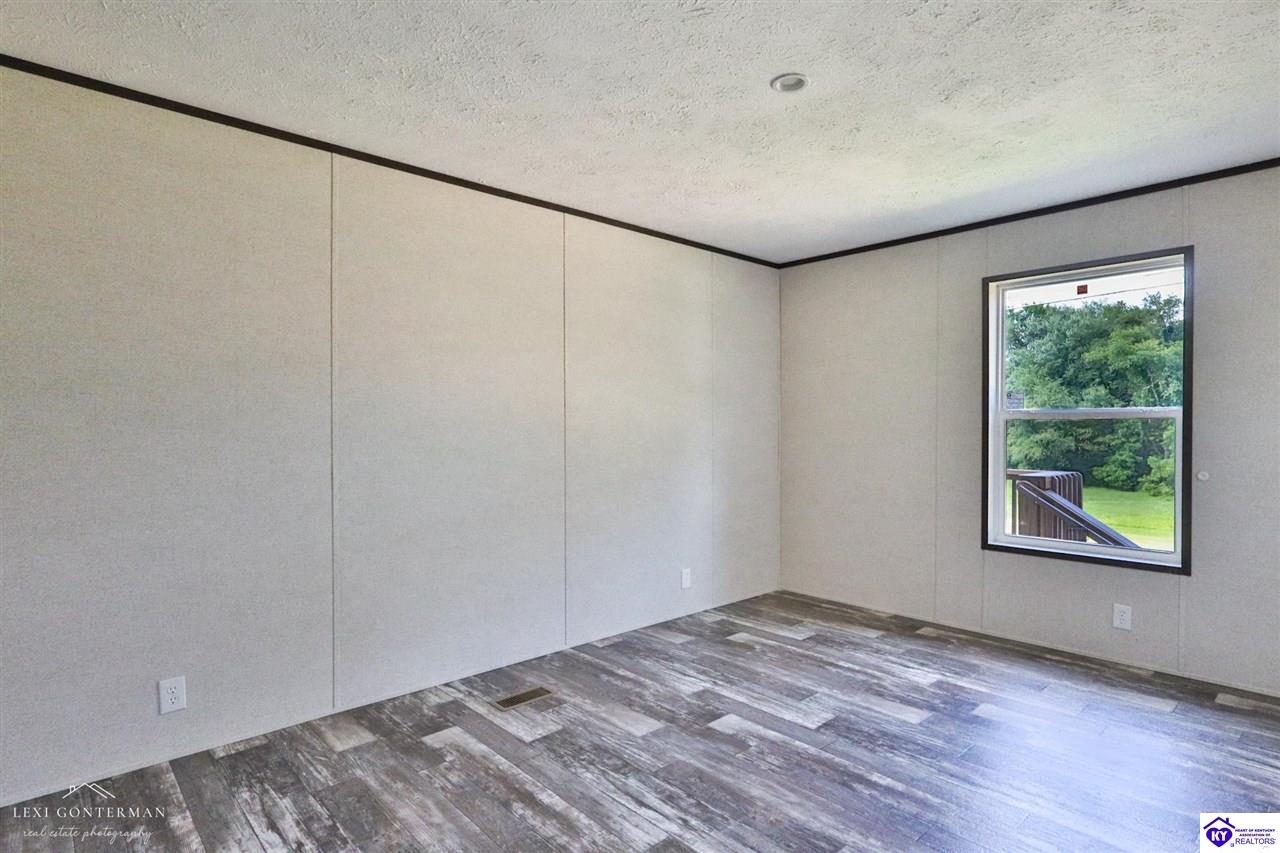 Listing Picture 198 Dutch Girl Lane Glendale, KY 42740 MLS HK25002700