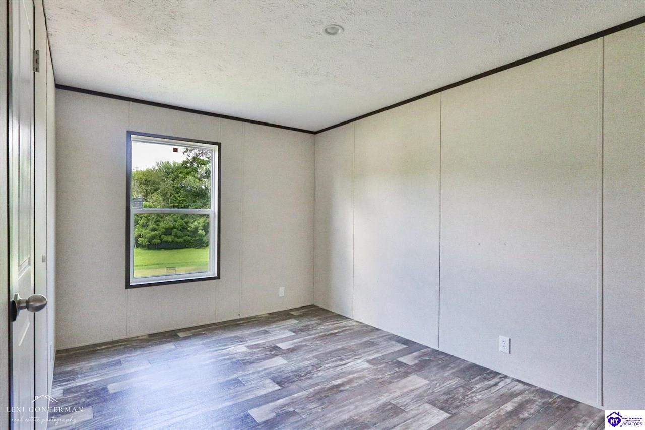 Listing Picture 198 Dutch Girl Lane Glendale, KY 42740 MLS HK25002700