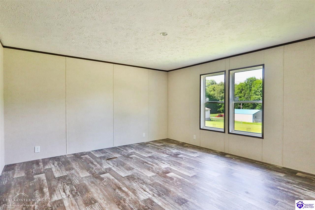 Listing Picture 198 Dutch Girl Lane Glendale, KY 42740 MLS HK25002700