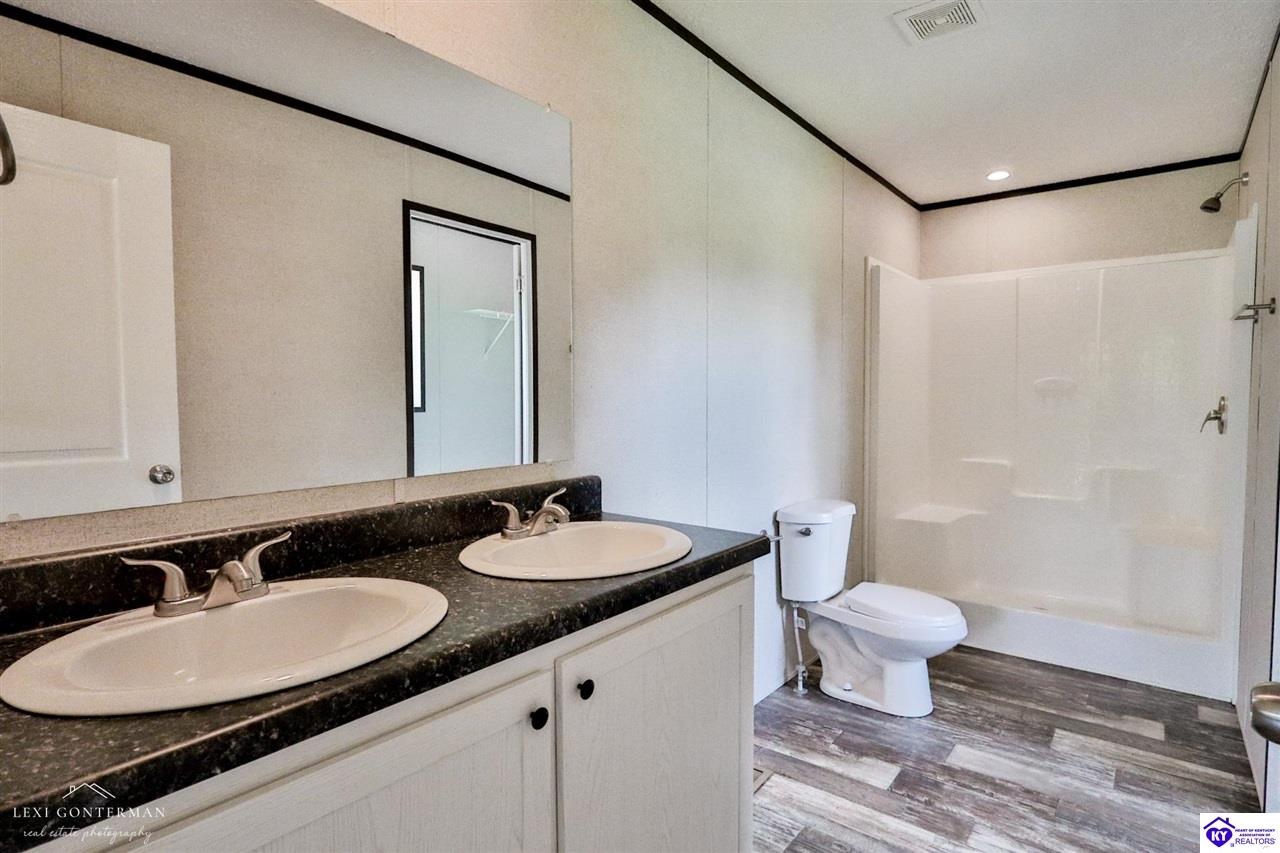 Listing Picture 198 Dutch Girl Lane Glendale, KY 42740 MLS HK25002700