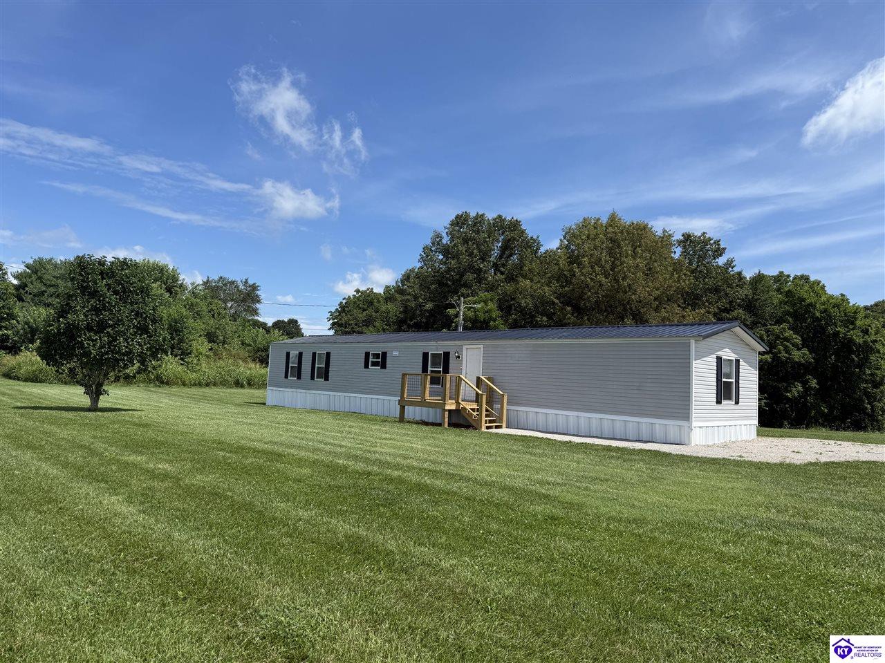 155 Country LaneGuston, KY 40142